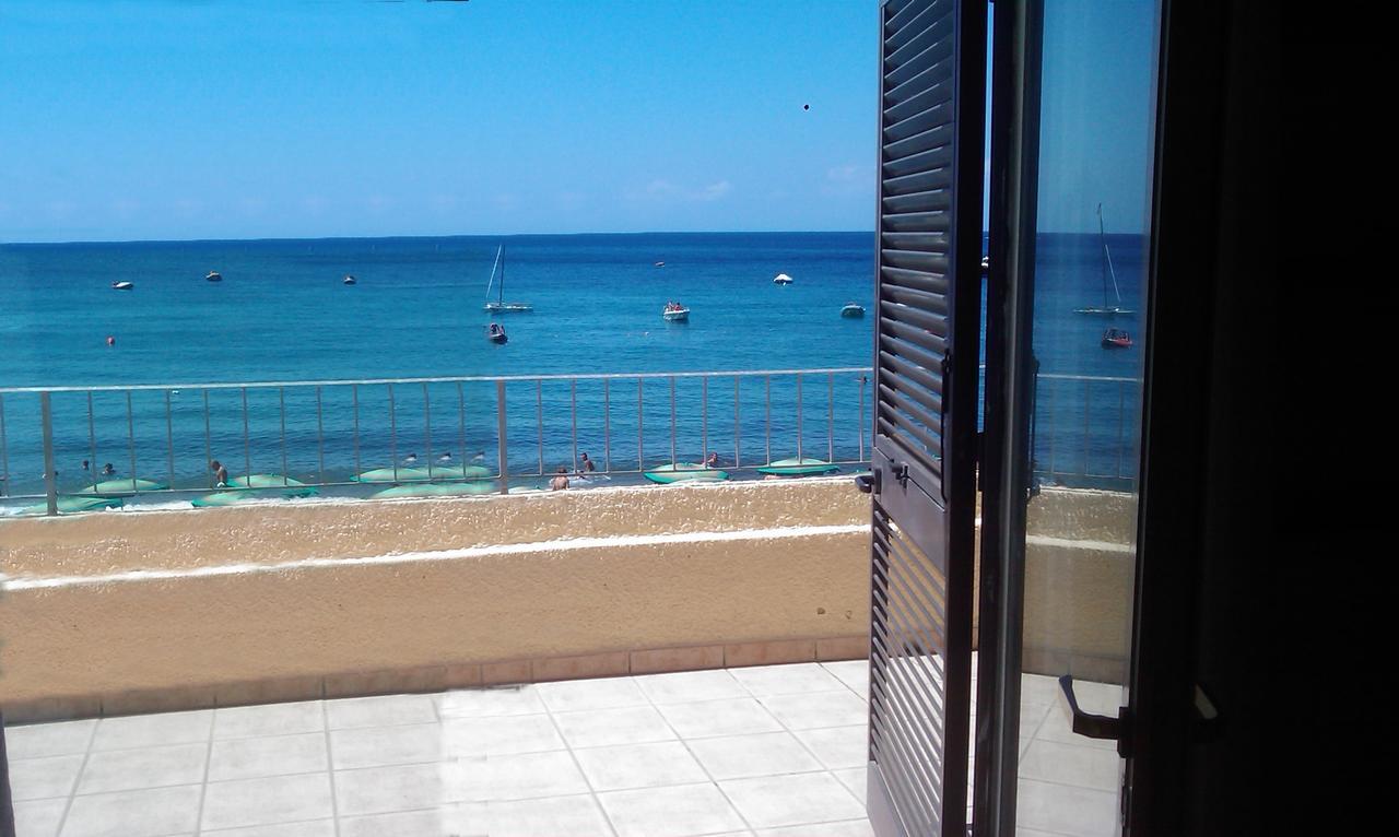 Albatros Aparthotel Capoliveri  Εξωτερικό φωτογραφία